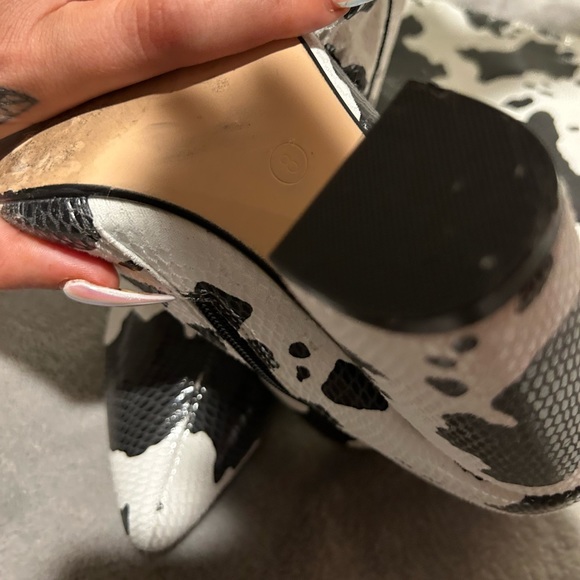 Cow bow heeled boots - Picture 3 of 3